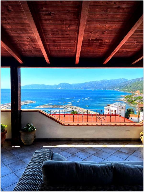 Апартаменты Cala Gonone House Экстерьер фото